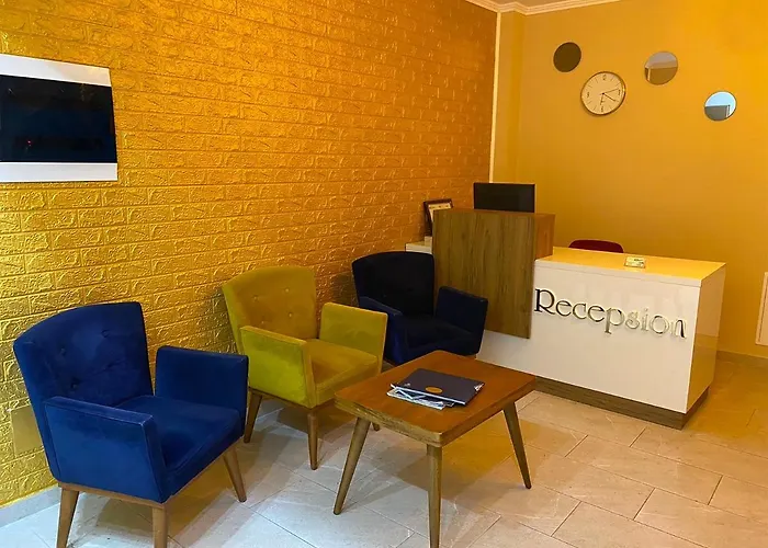 Demokracia 호텔