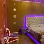Demokracia Szálloda
