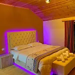 Demokracia Szálloda 3*