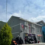 Szálloda Demokracia 3*