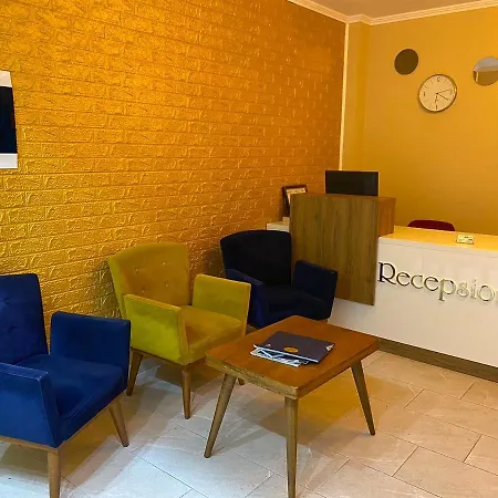 Demokracia 酒店