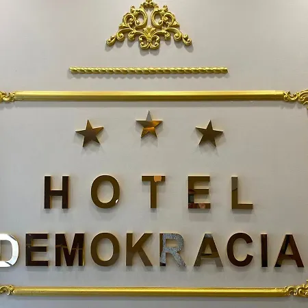 酒店 Demokracia Fushe-Arrez